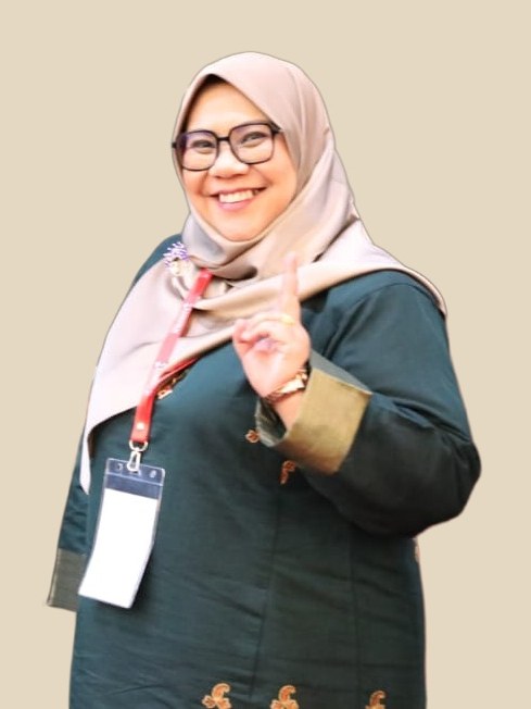 Aiza, chef of 2Puloh, smiling